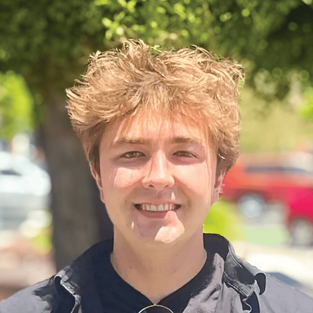 Tim Krasnoperov headshot